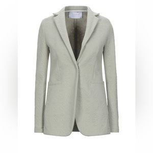 Brand new Harris Wharf textured blazer. Size 44 = size US 8. Light mint.